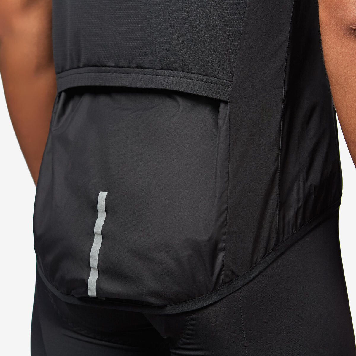 Van Rysel Men's Ultralight Cycling Wind Vest