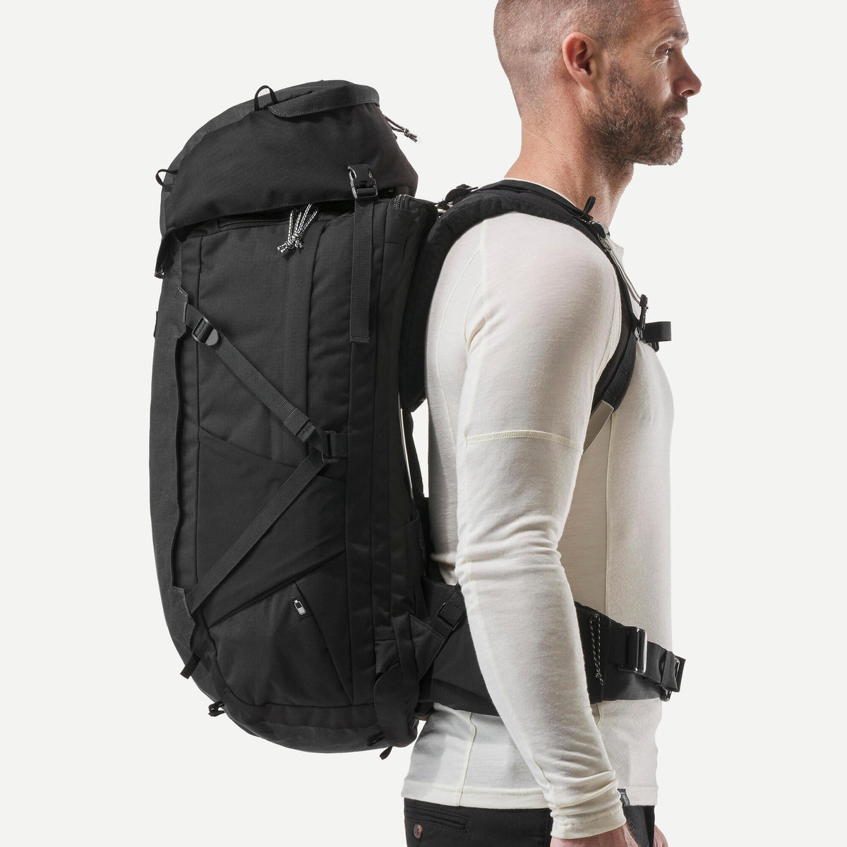 Forclaz Men's Travel 900 50+6 L Backpacking Pack