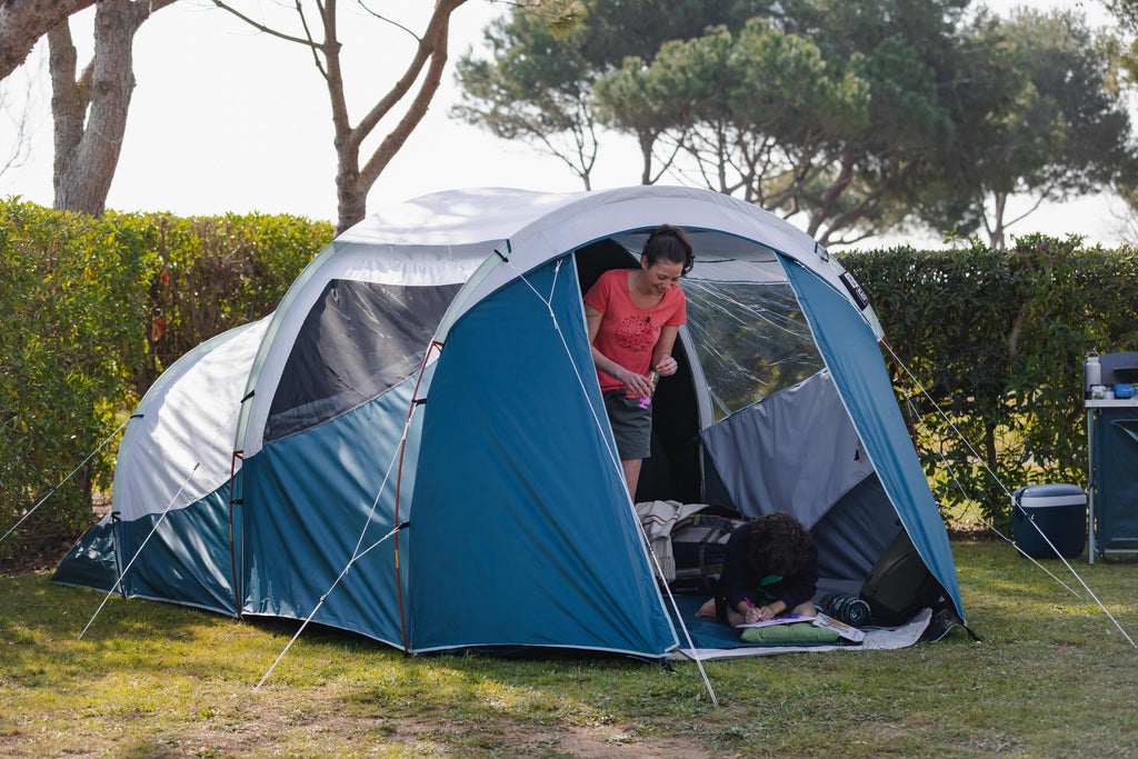 Quechua Arpenaz Fresh & Black Family Camping Tent 4 Person 1 Bedroom